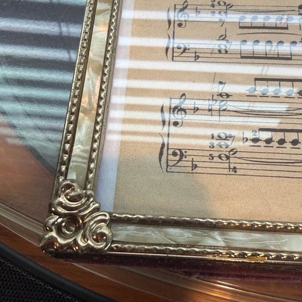 Vtg Faux Mother of Pearl Picture Photo Frame 8x10 Ornate Gold Tone Metal MCM - Picture 8 of 10